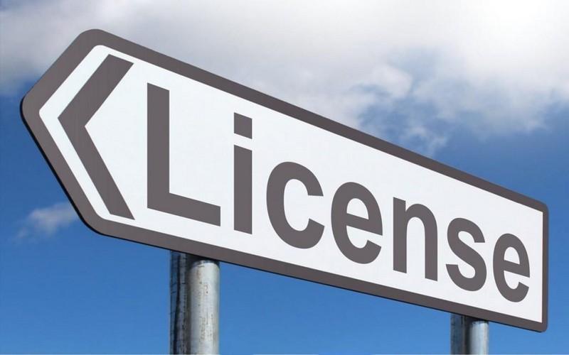 Ưu điểm và hạn chế khi sử dụng phần mềm có license